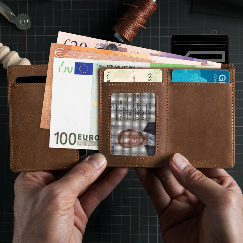 The automatic pop-up card wallet, the retro multi-slot thin and light coin bag of Fengma PI, is an RFID anti-theft wallet with a high-end feel for men