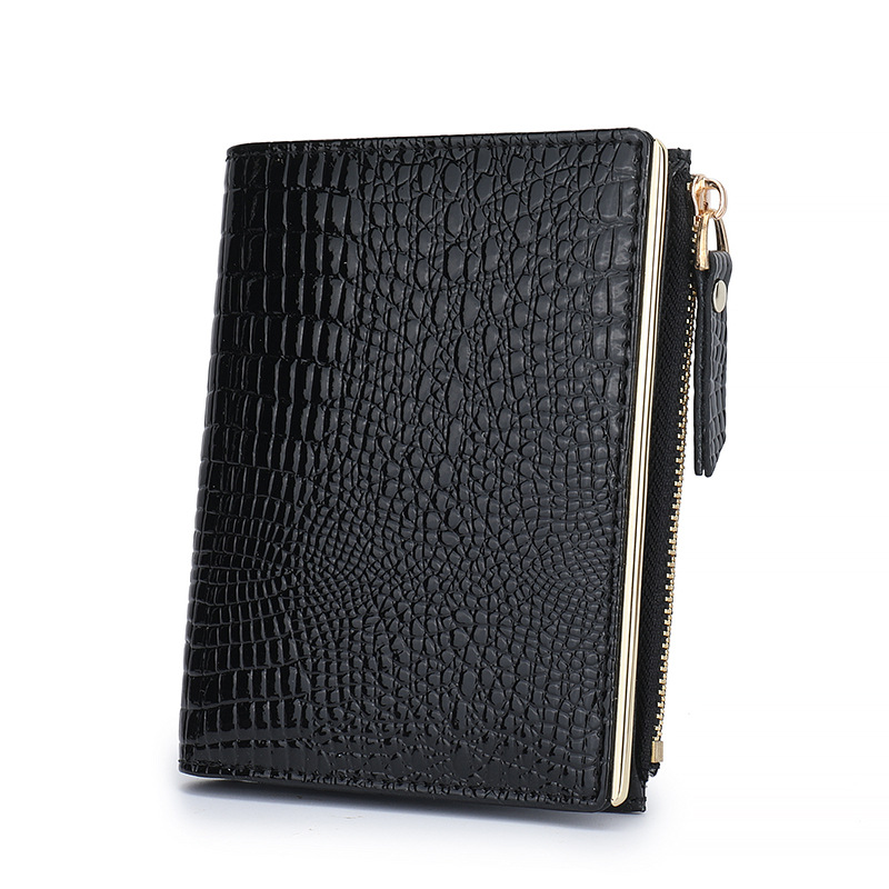 Women's fashionable genuine leather wallet source factory, multi-functional, multi-slot short style 20% off design patent leather card wallet