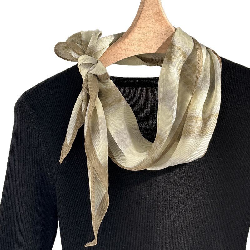 Sun-protective gradient wool silk scarf for women, suitable for spring and summer, can be tied around the neck and used as a decorative scarf. It is a thin silk striped scarf