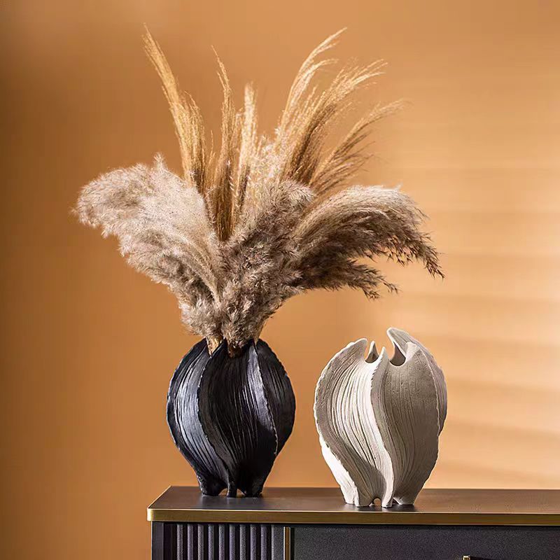 European modern and simple vase ornaments, creative Nordic-style home decorations, study, bedroom, living room, entrance hall