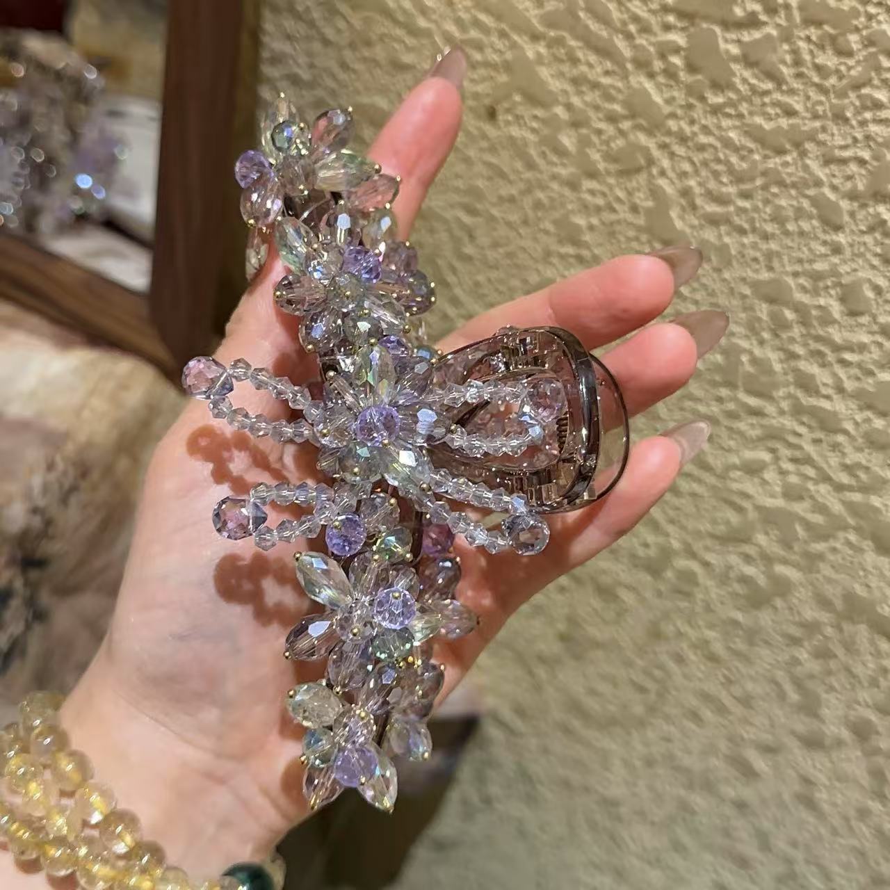 Crystal shark claw clip, hair clip at the back of the head, large light purple hair clip
