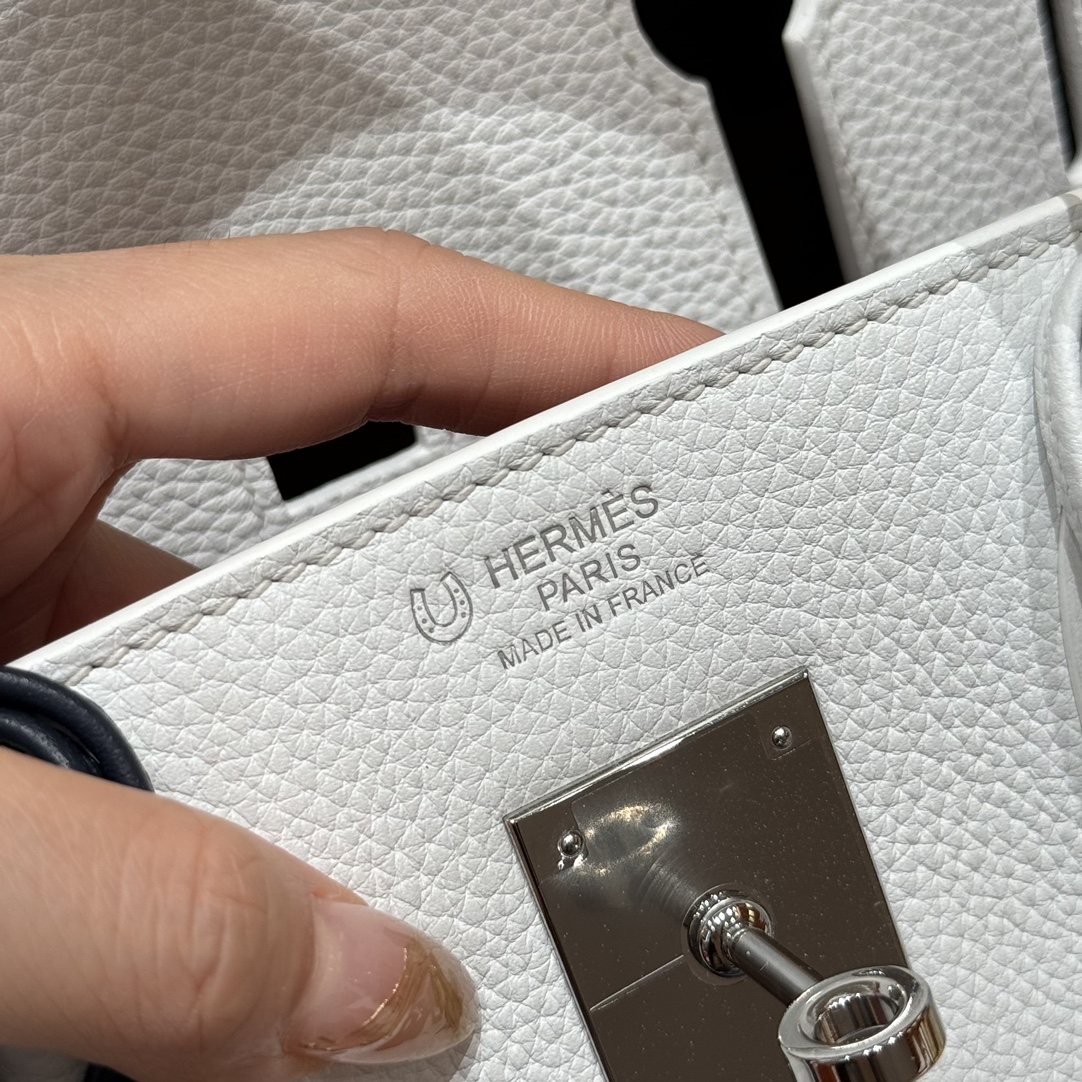 Hermès Birkin 30 white exterior and poppy orange lining
