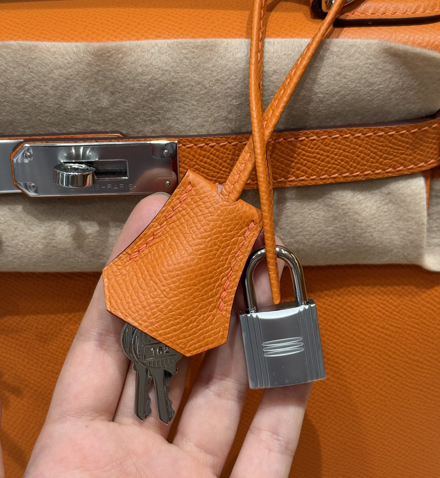 Hermès  Kelly 28 Orange  Eposm