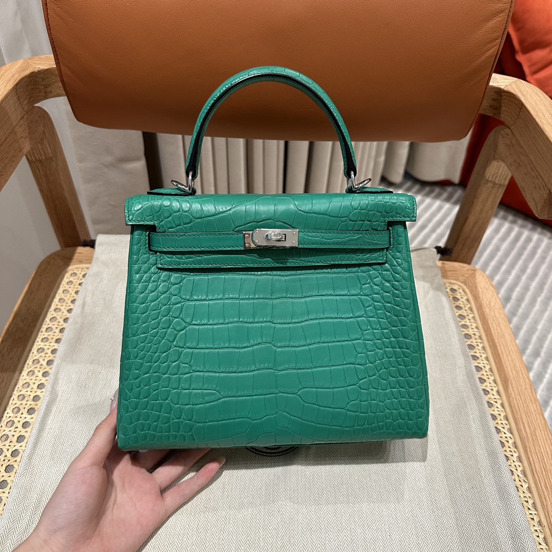 Hermès  Kelly 25 Vert comics  frosted crocodile skin