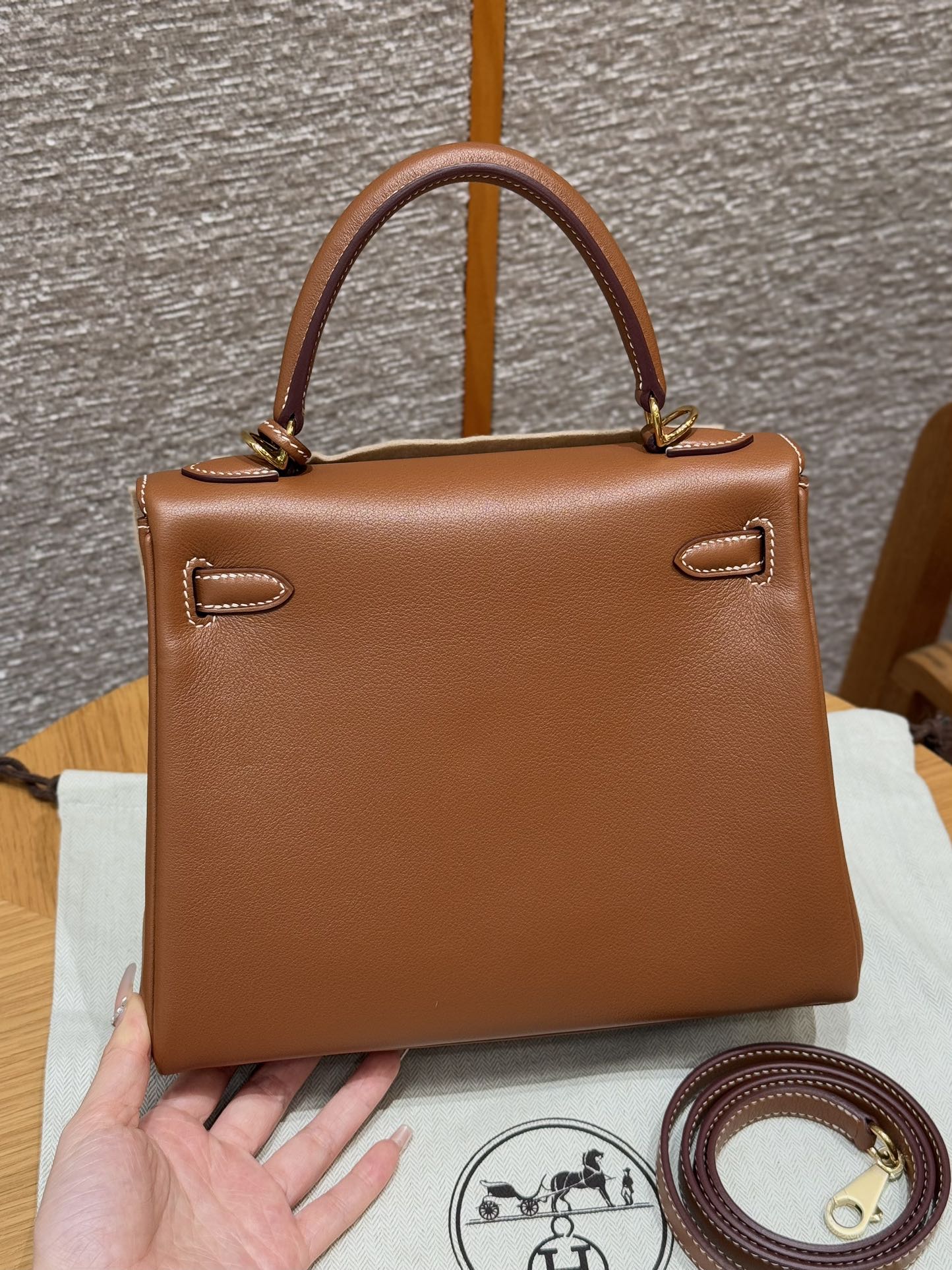 Hermès  Kelly 25 Gold  swift