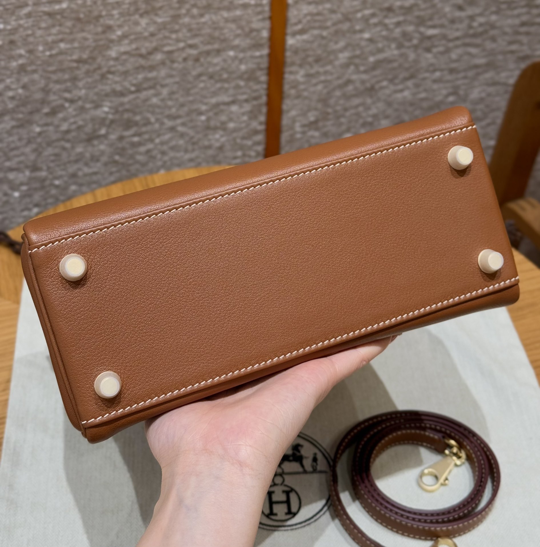 Hermès  Kelly 25 Gold  swift