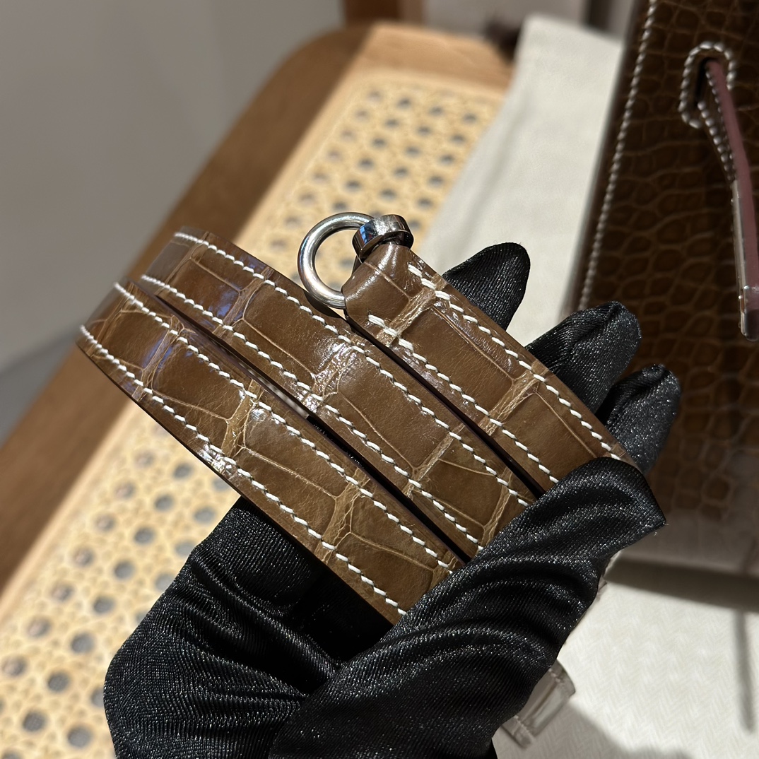 Hermès  Kelly 25 Ficelli  Alligator
