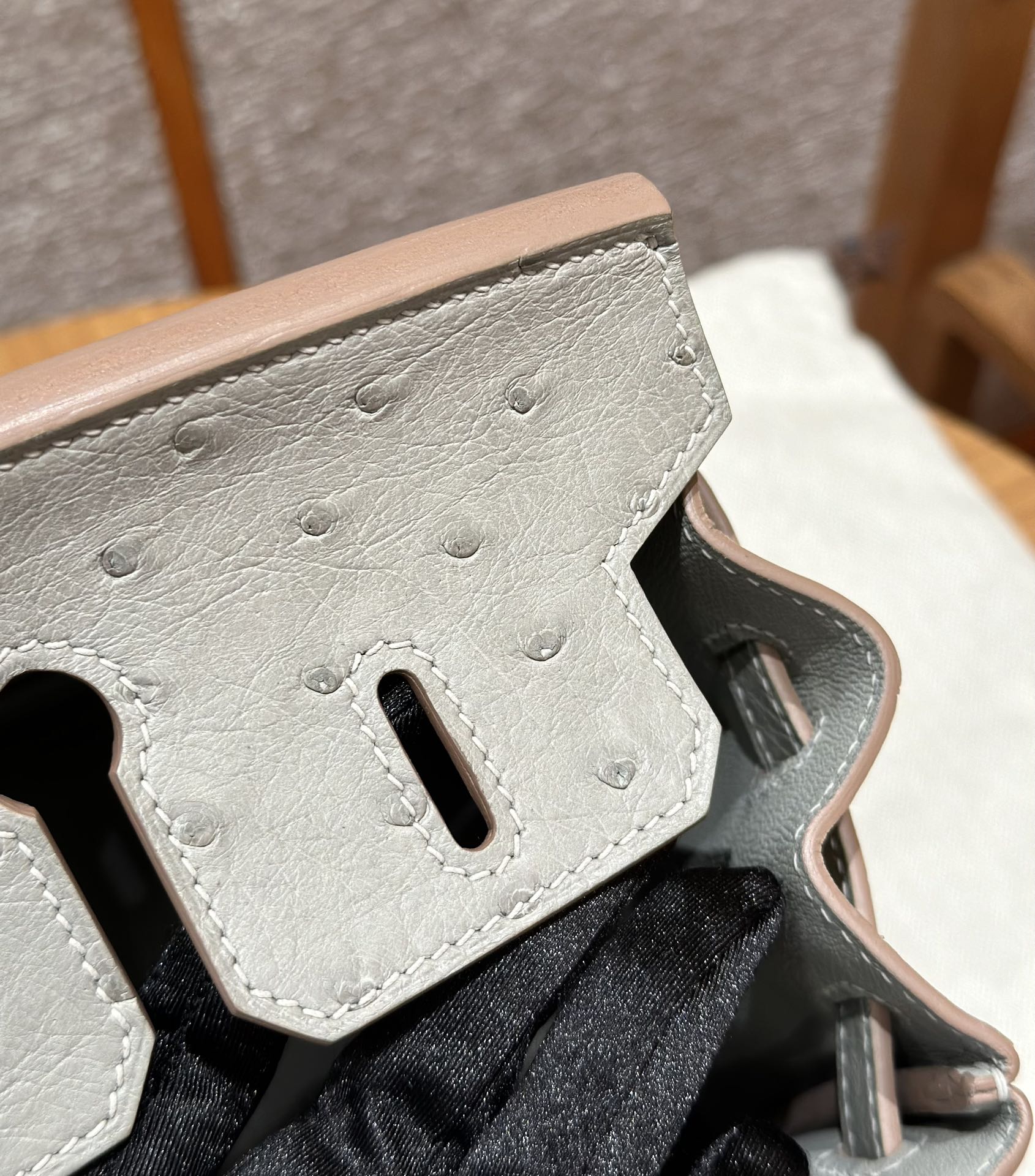 Hermès Birkin 25 Girs Perle  KK ostrich imported