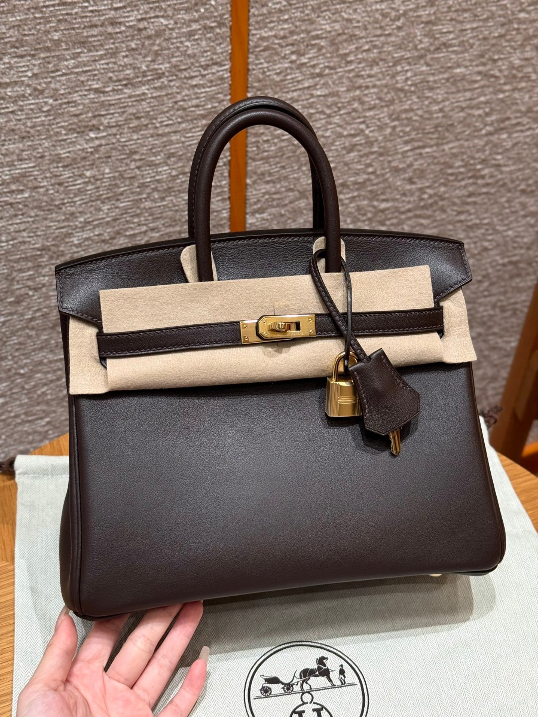 Hermès Birkin 25  chocolate swift