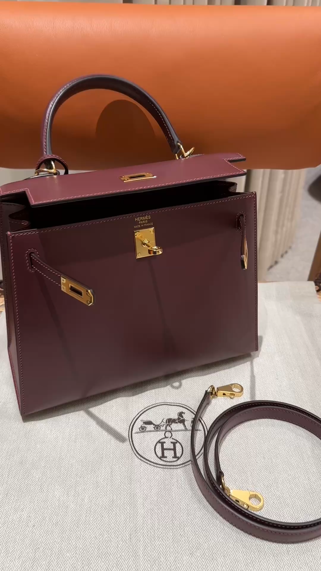 Hermès  Kelly 25 Rouge H Box