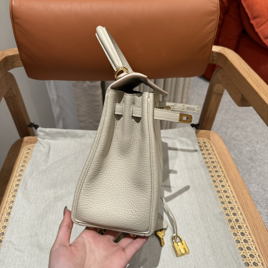 Hermès  Kelly 25 Craie Togo