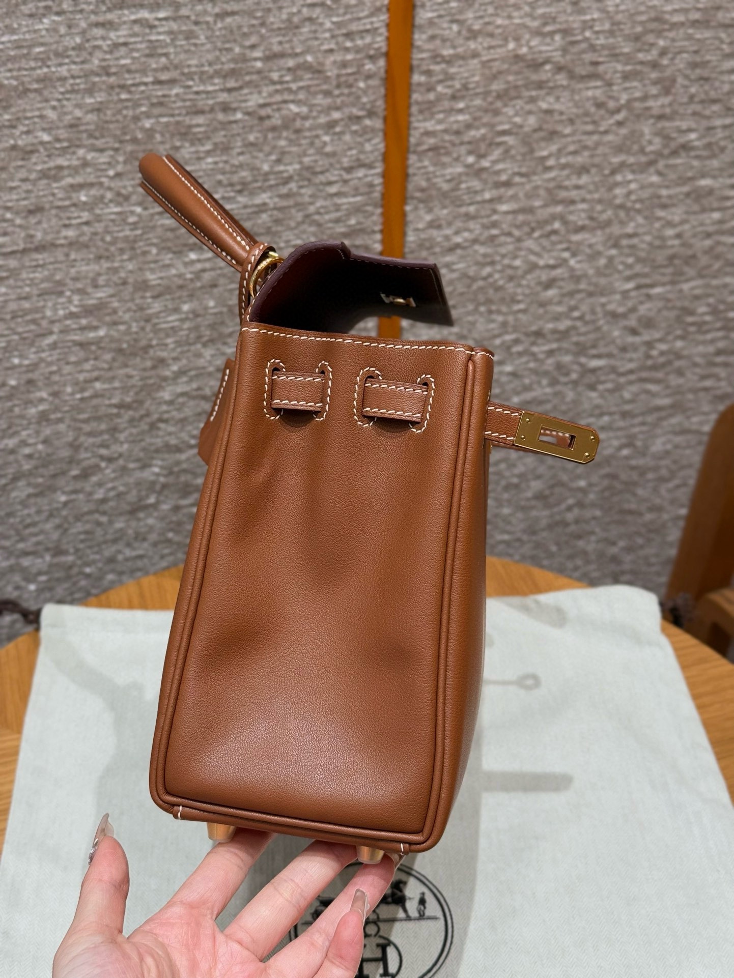 Hermès  Kelly 25 Gold  swift