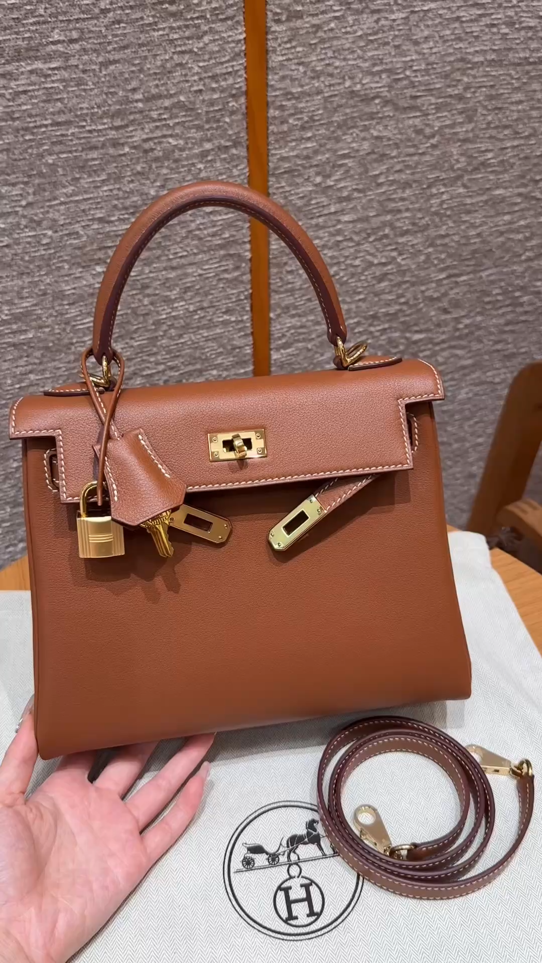 Hermès  Kelly 25 Gold  swift