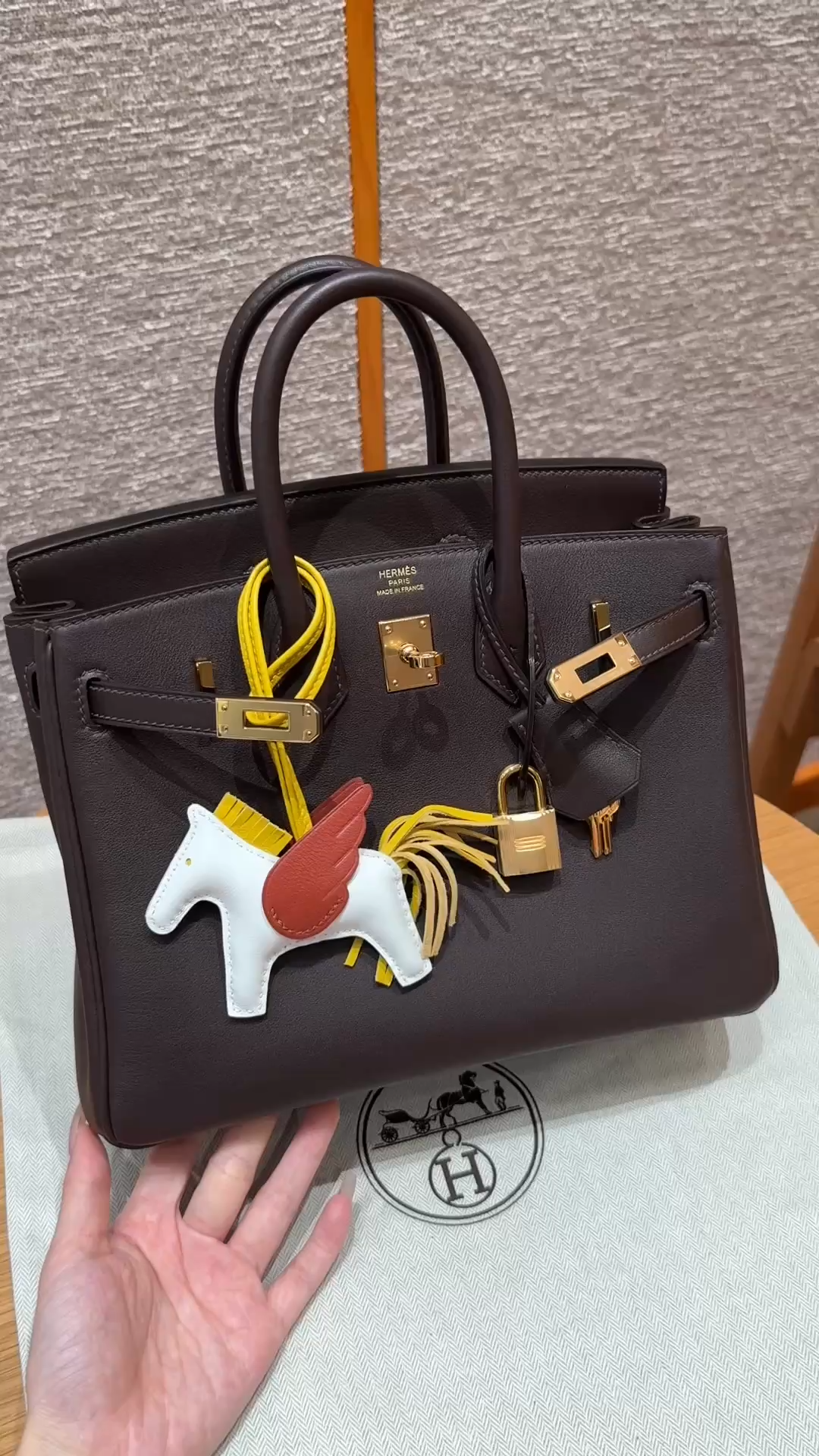 Hermès Birkin 25  chocolate swift