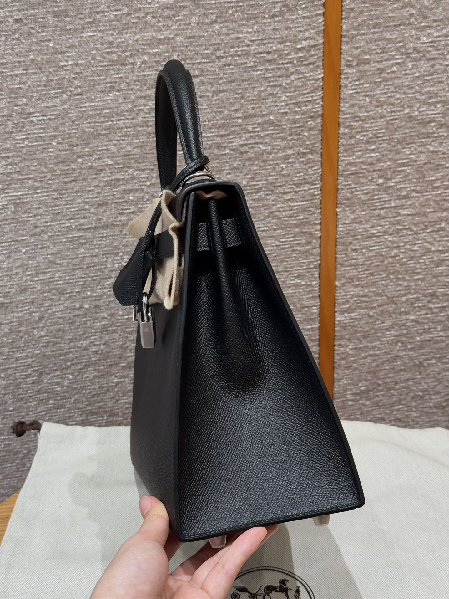 Hermès  Kelly 28 Noir  Eposm