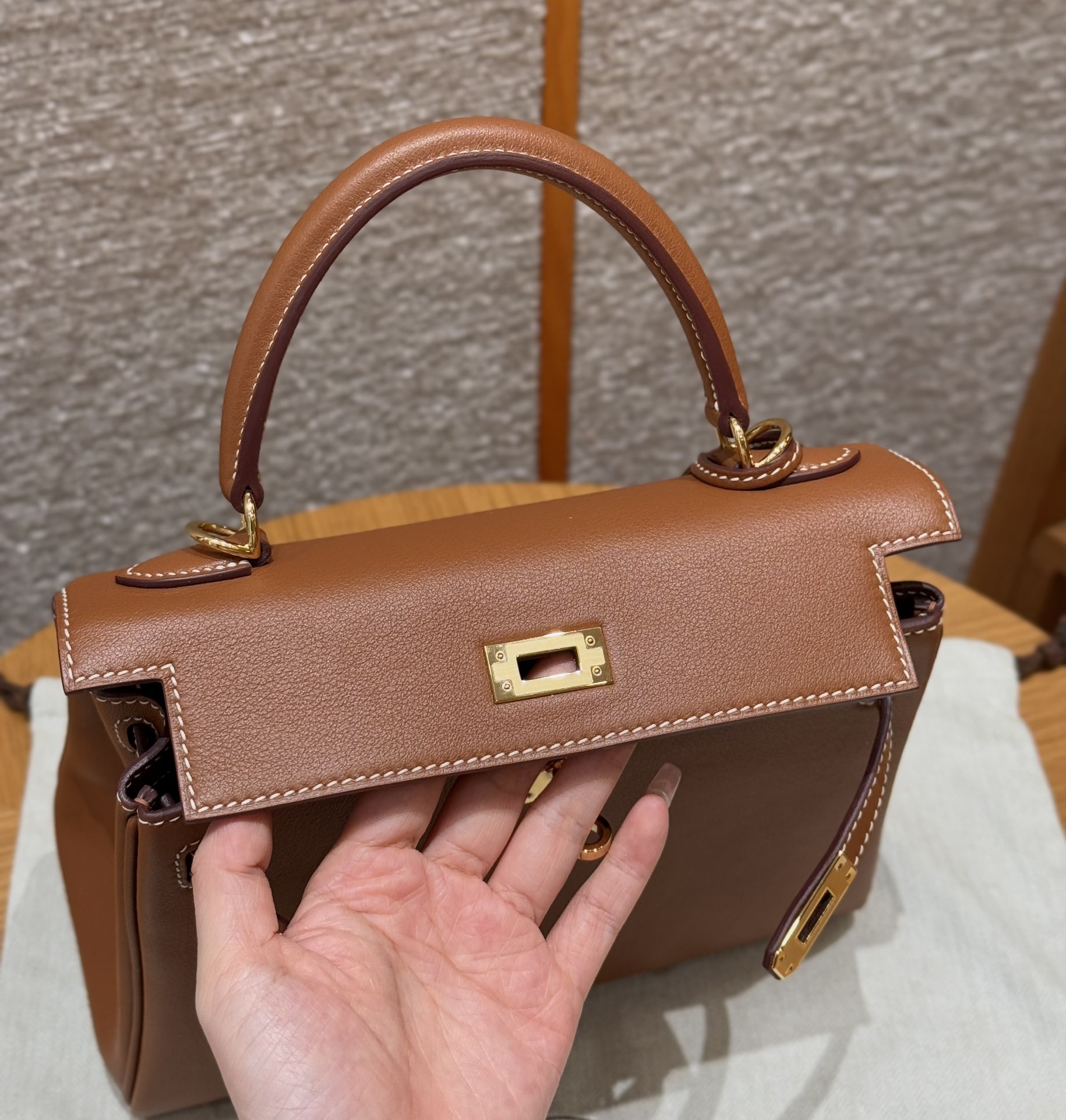 Hermès  Kelly 25 Gold  swift