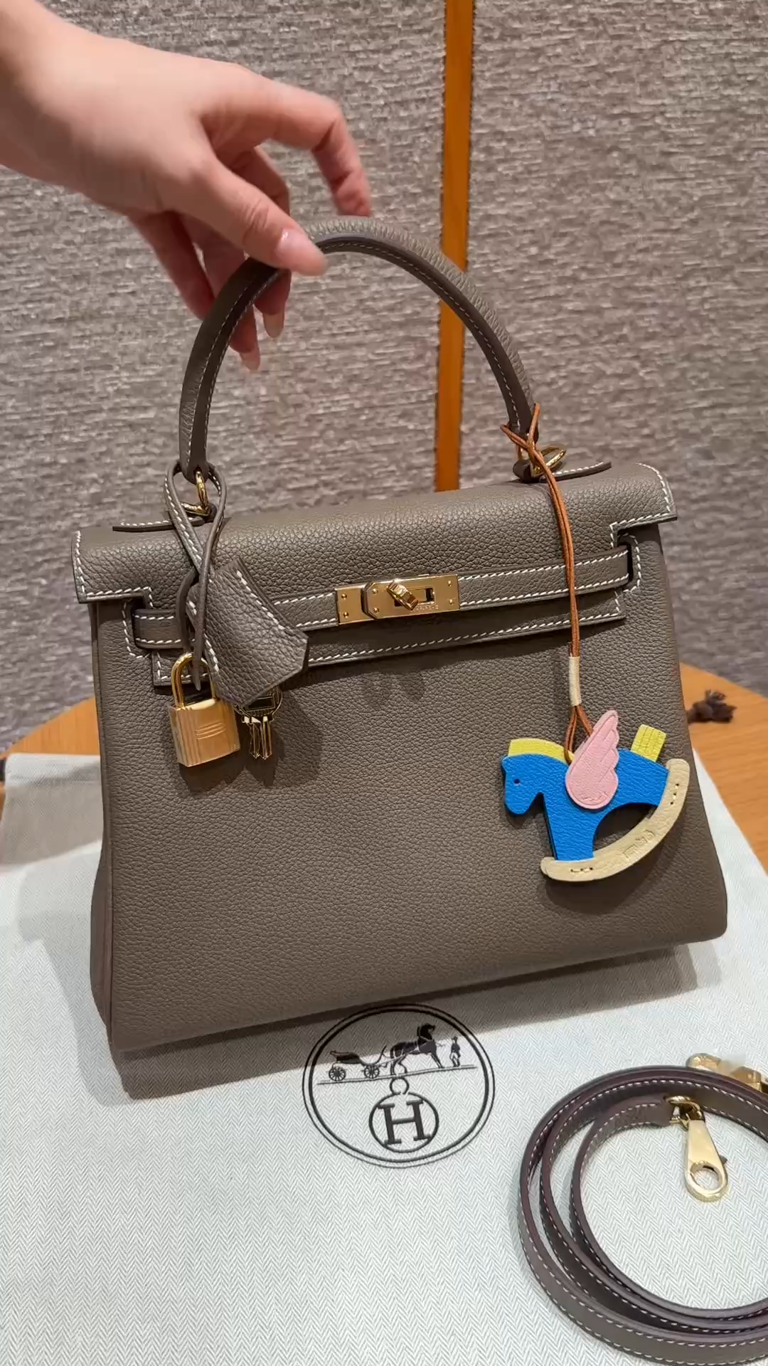 Hermès  Kelly 25 Etoupe Togo