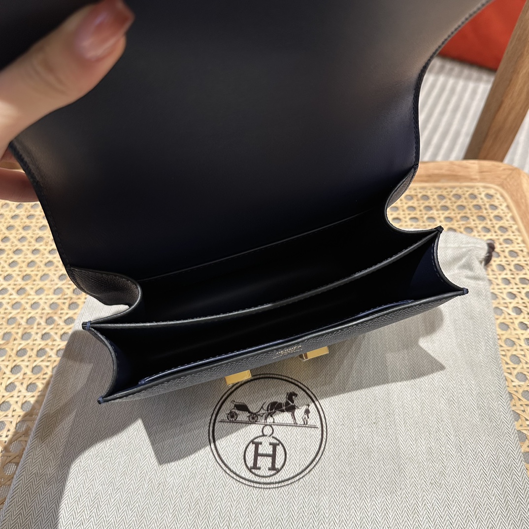 Hermès Constance 19 Blue saphir epsom