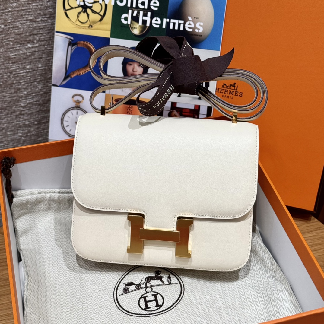 Hermès Constance 19 Nata Epsom