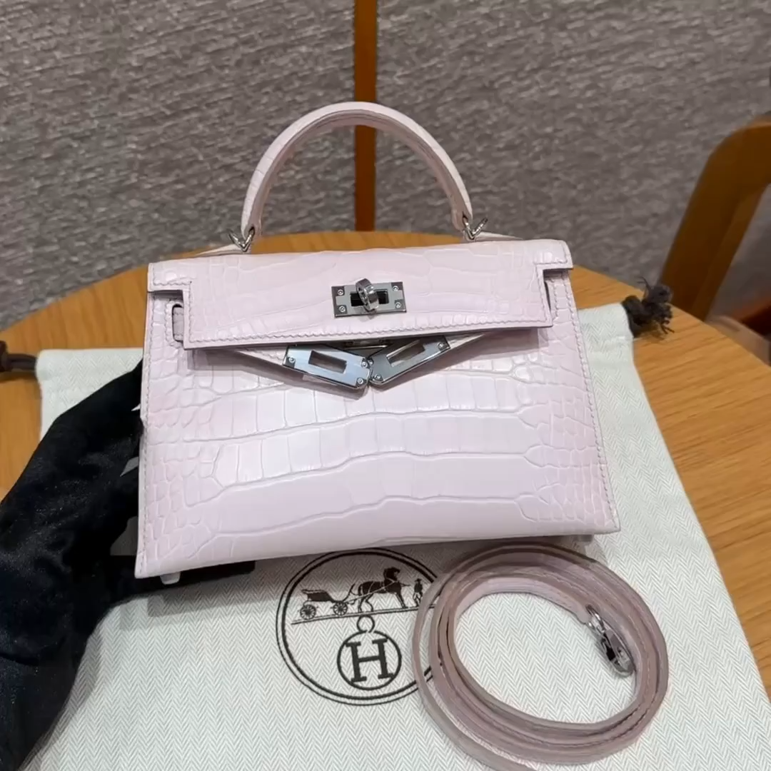 Hermès  Mini Kelly2 Size19 Mauve pale Matte alligator🐊imported