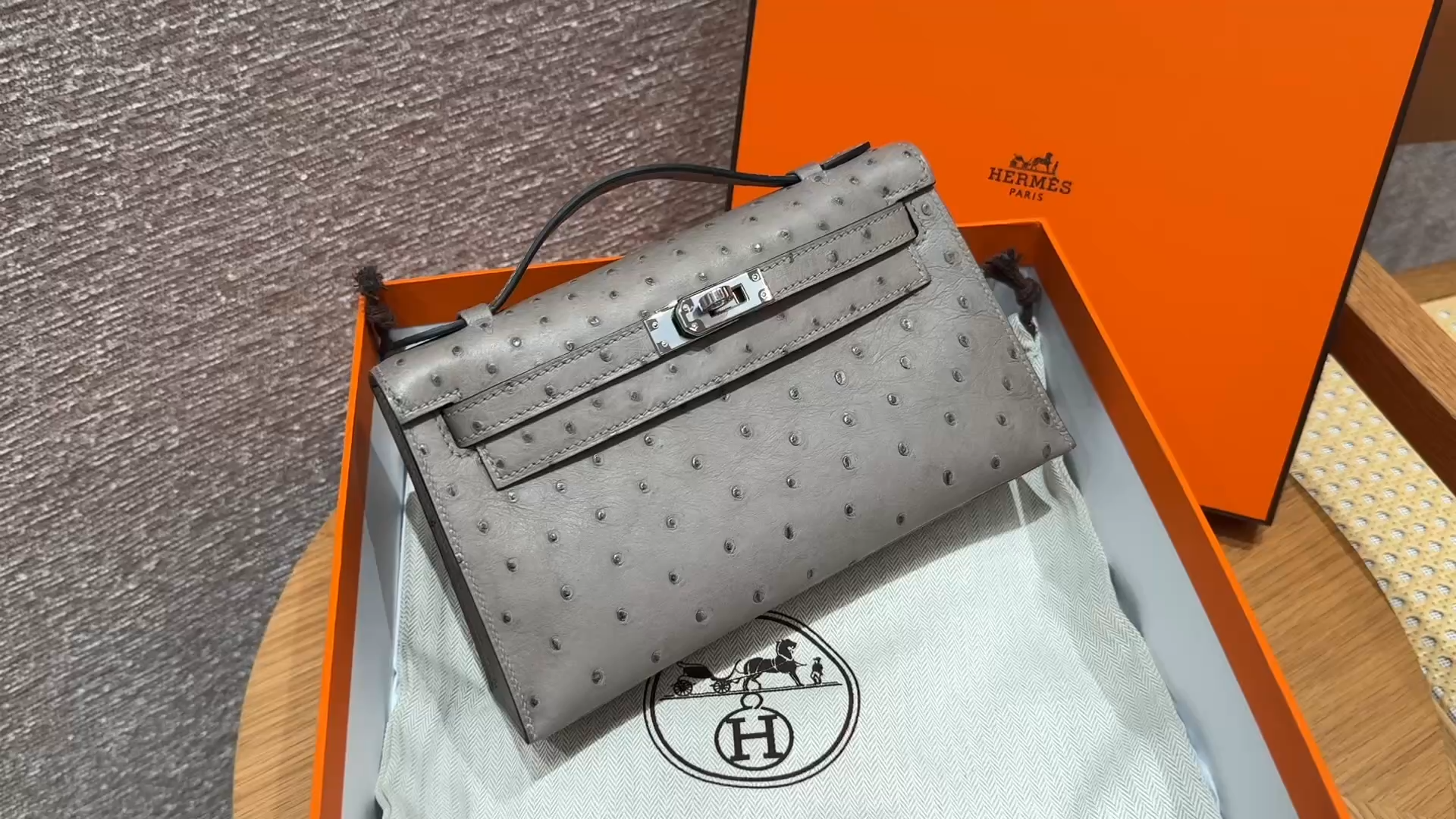 Hermès  Kelly Pochette 1 Gris tourterlle KK ostrich imported
