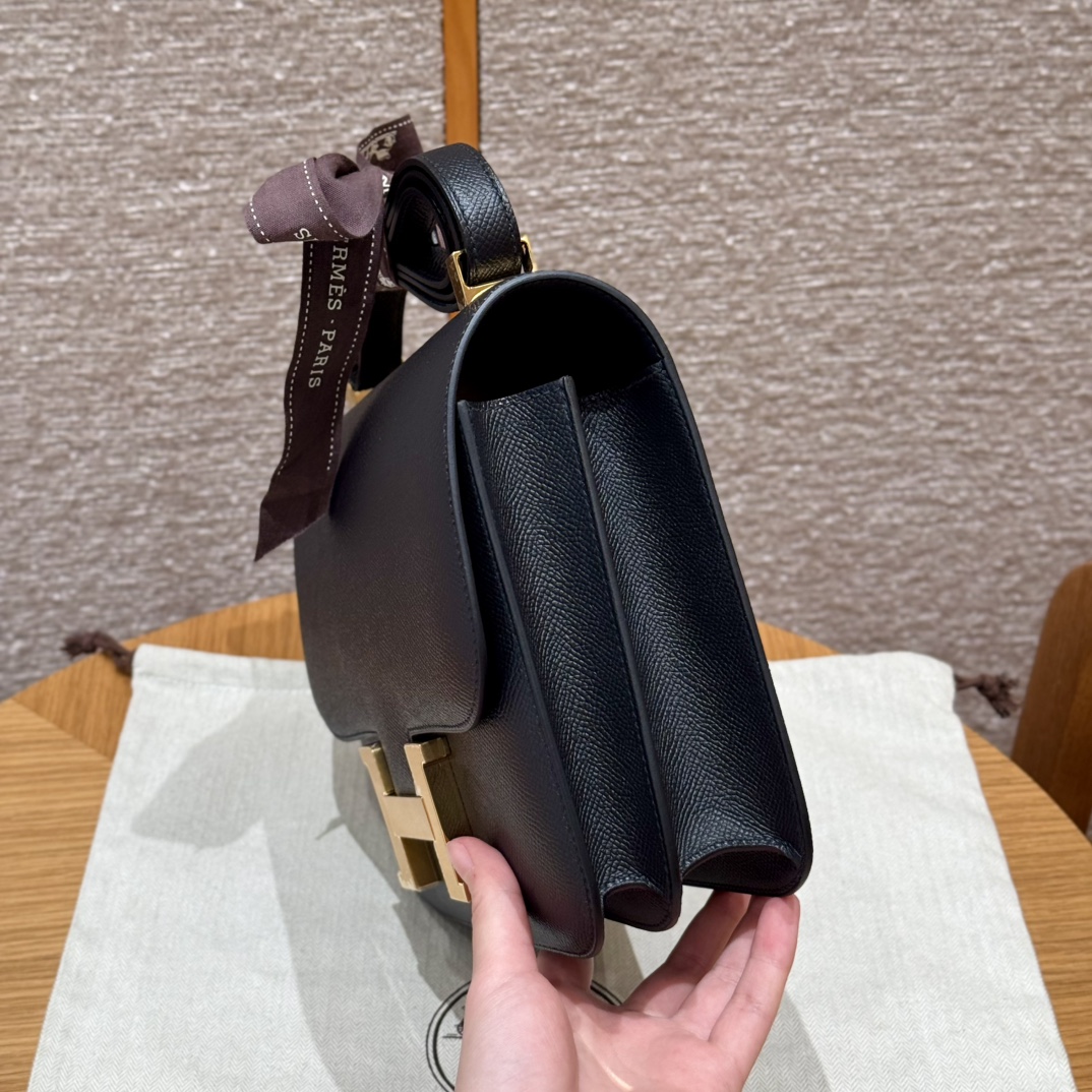 Hermès Constance 24 Noir Epsom