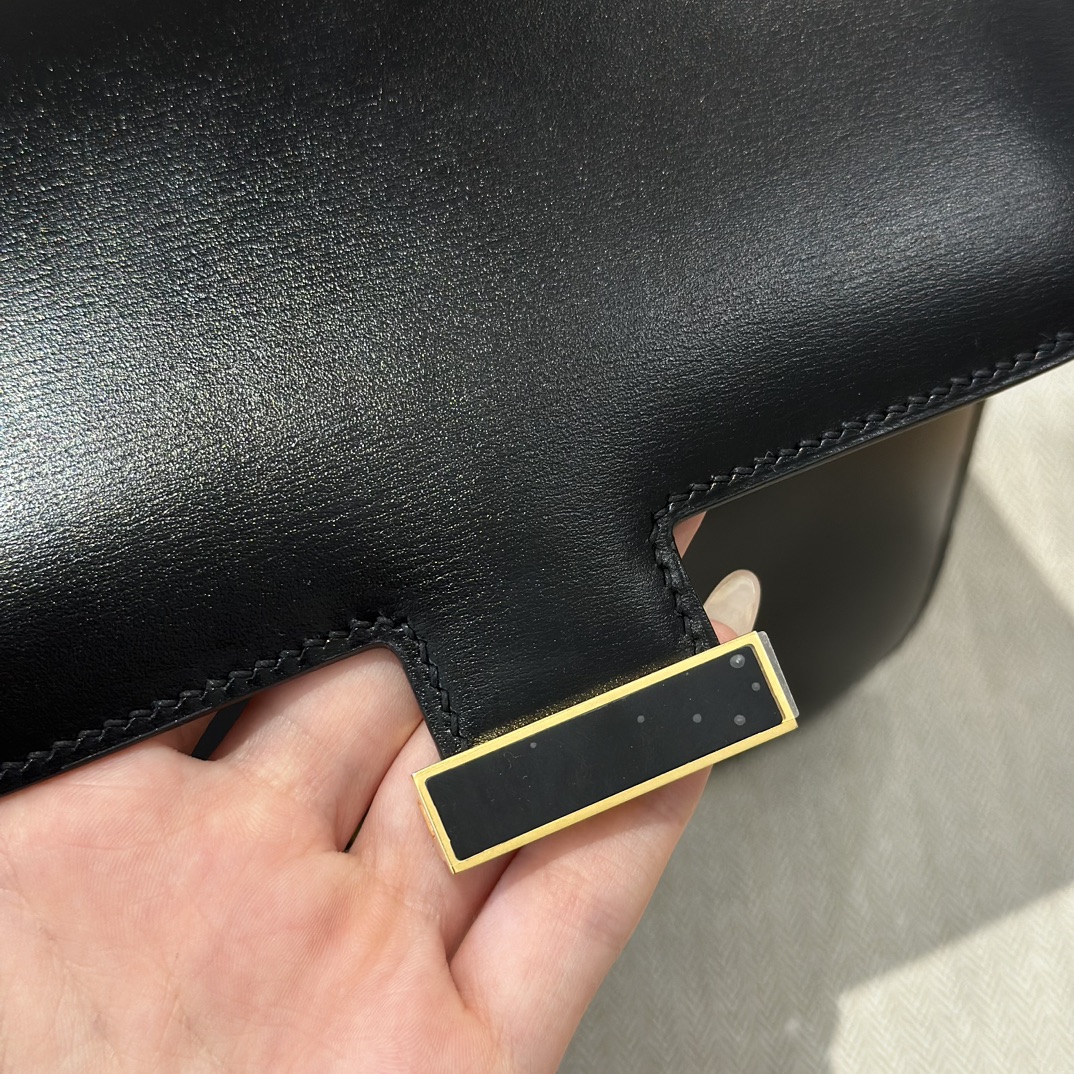 Hermès Constance 19  Noir Box