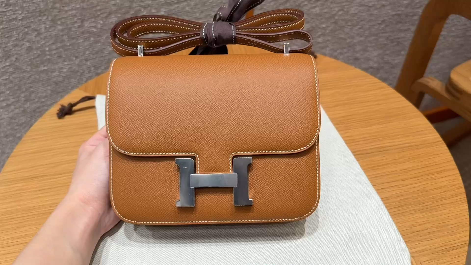 Hermès Constance 19 Gold Epsom