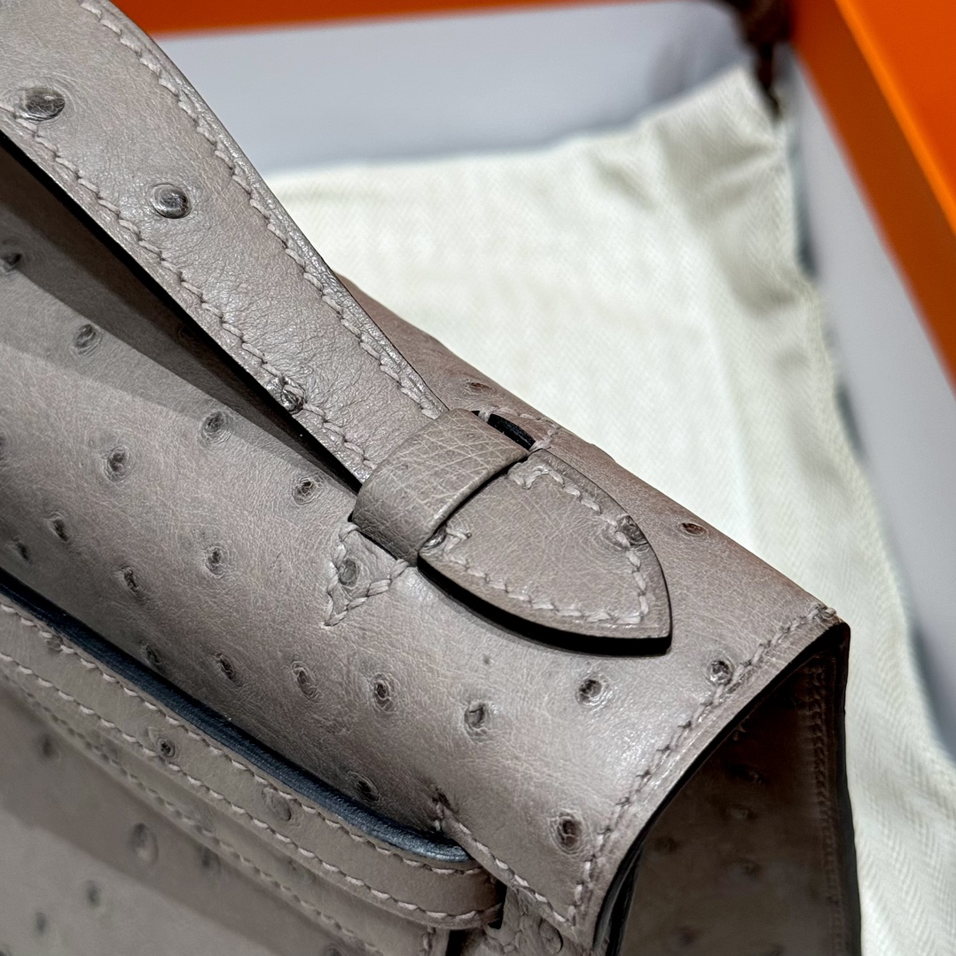 Hermès  Kelly Pochette 1 Gris tourterlle KK ostrich imported