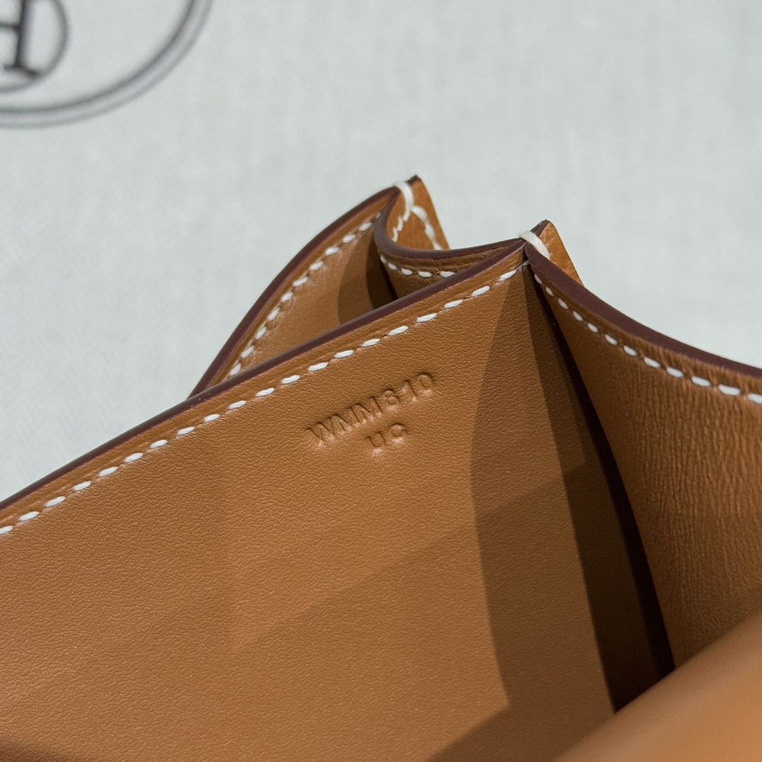 Hermès Constance 19 Gold Epsom