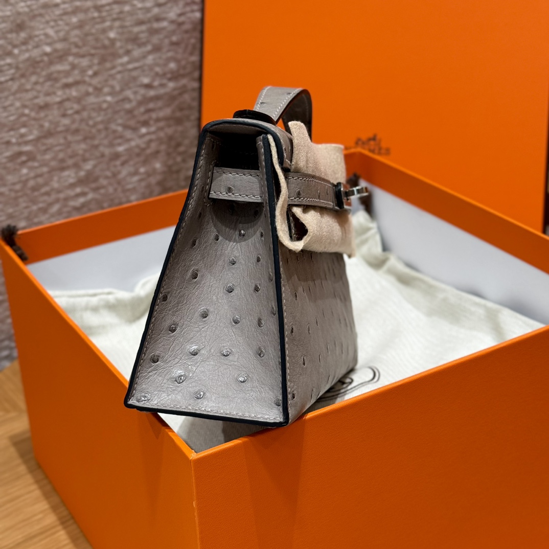 Hermès  Kelly Pochette 1 Gris tourterlle KK ostrich imported