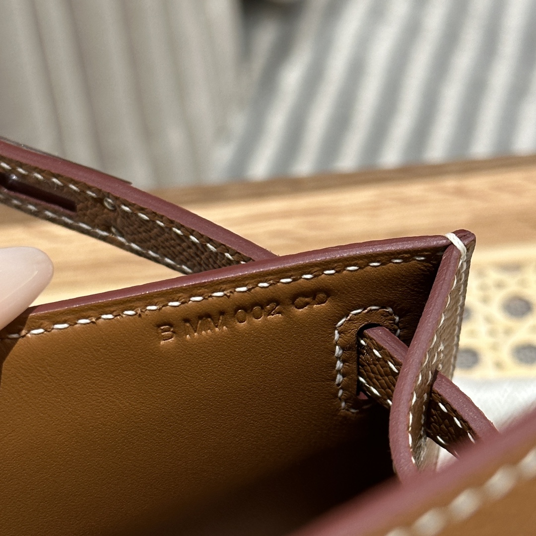 Hermès  Kelly Pochette 1 Gold Epsom