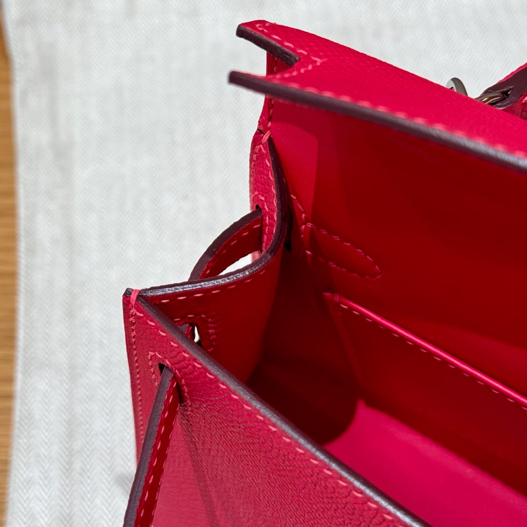 Hermès  Mini Kelly2 Size19 Rose extreme epsom