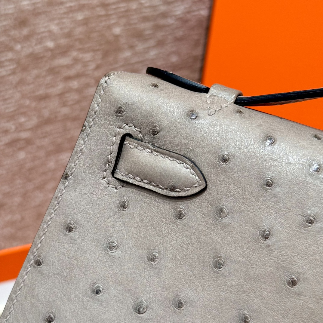 Hermès  Kelly Pochette 1 Gris tourterlle KK ostrich imported