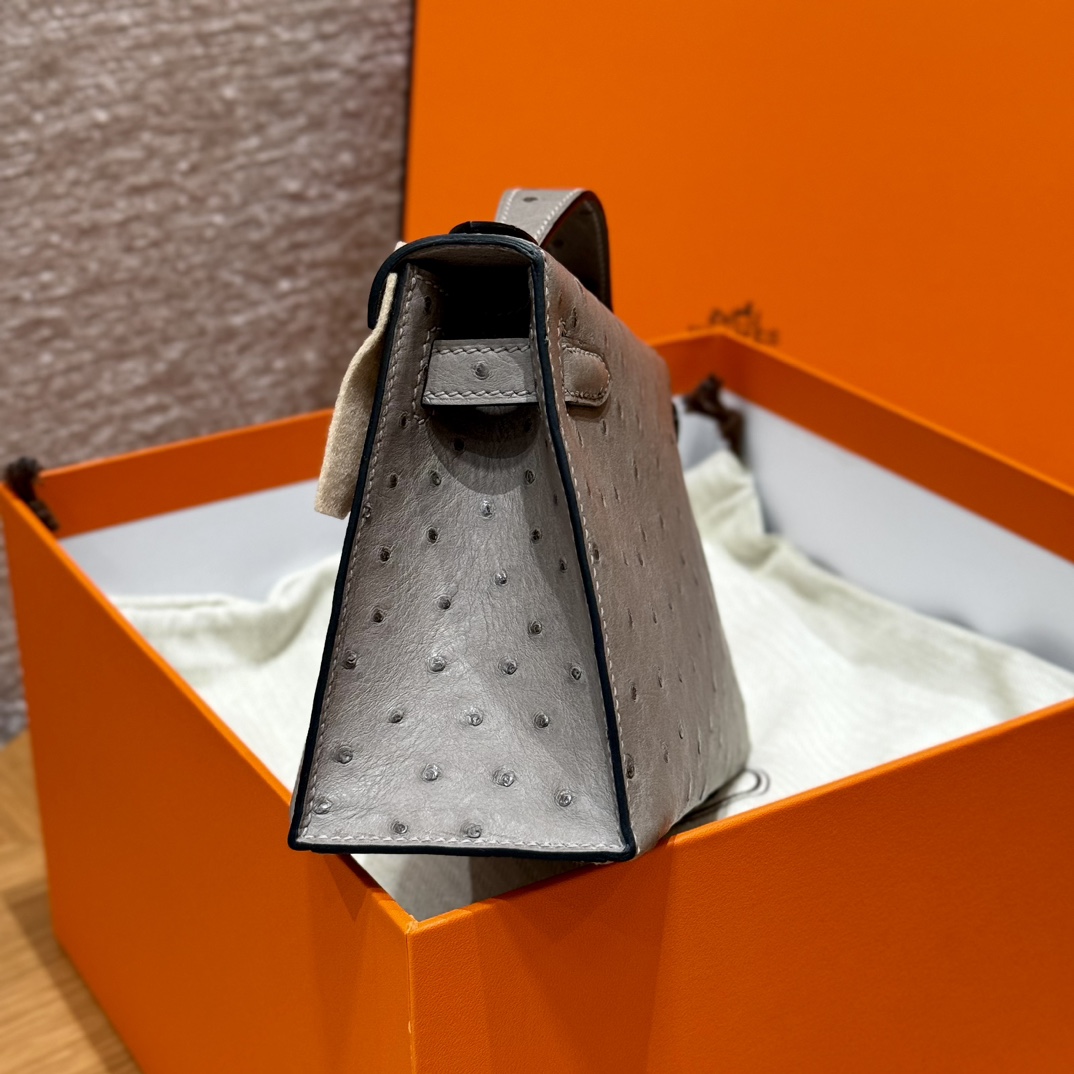 Hermès  Kelly Pochette 1 Gris tourterlle KK ostrich imported