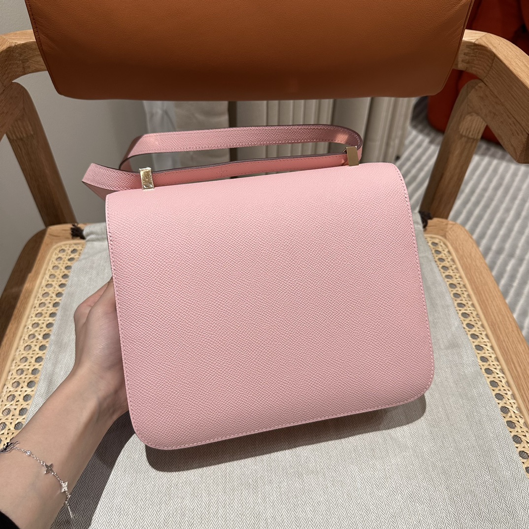 Hermès Constance 24 Rose Sakura Epsom