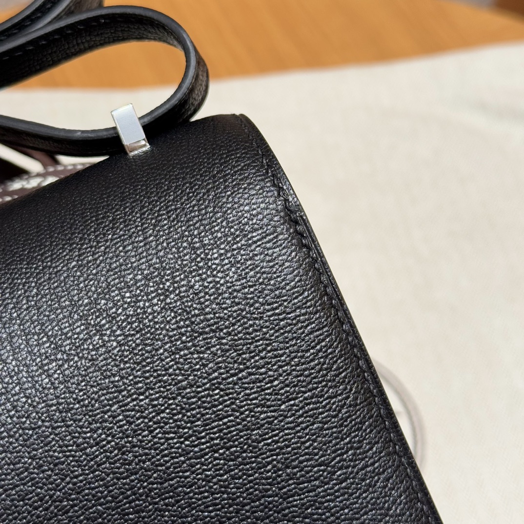 Hermès Constance 19 Noir  chèvre