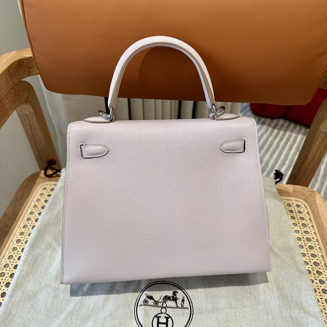 Hermès  Kelly 25  Mauve Pale Chever