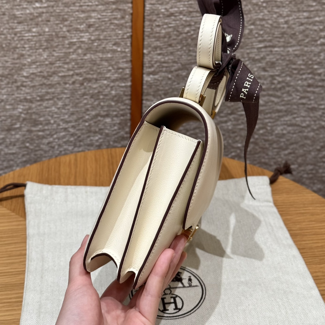 Hermès Constance 19 Nata Epsom