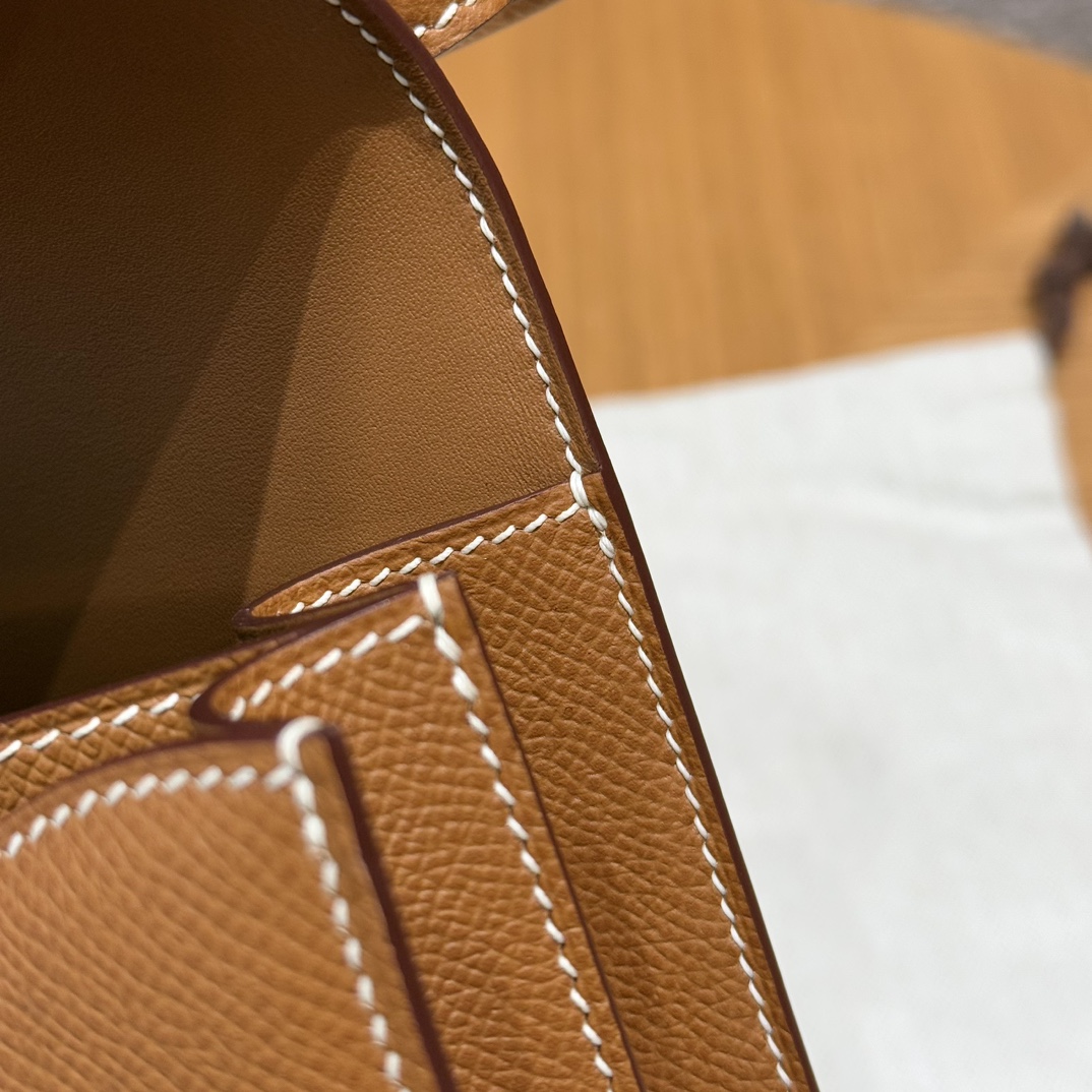 Hermès Constance 19 Gold Epsom