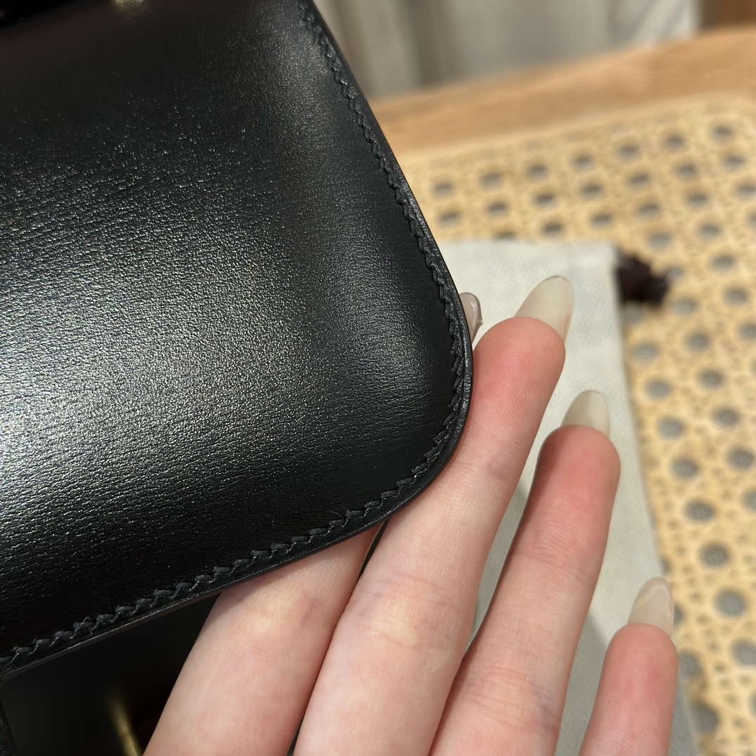 Hermès Constance 19  Noir Box