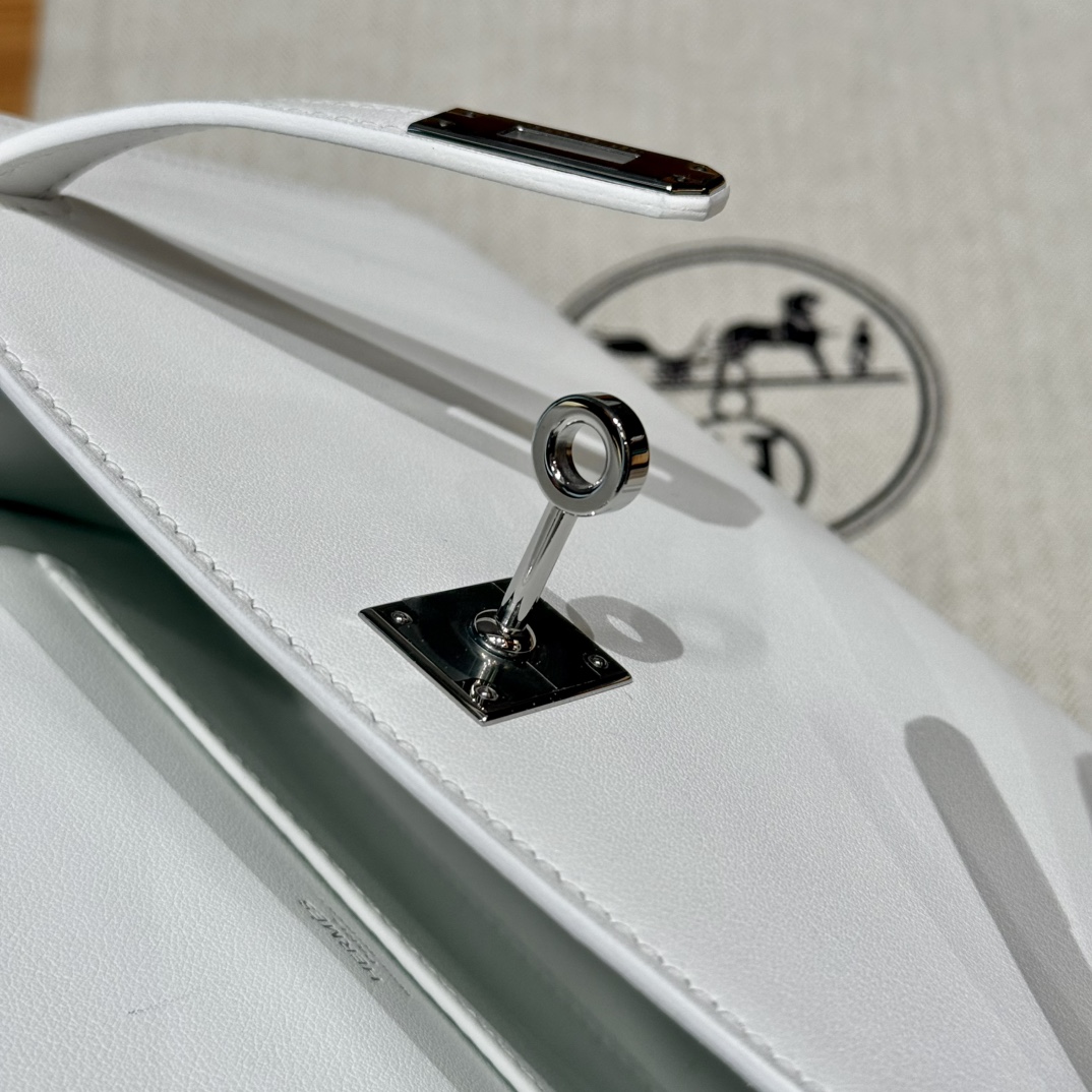 Hermès  Kelly Pochette 1 Blanc Swift