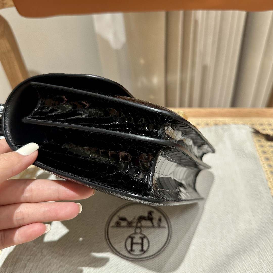 Hermès Constance 19 Black Alligator🐊
