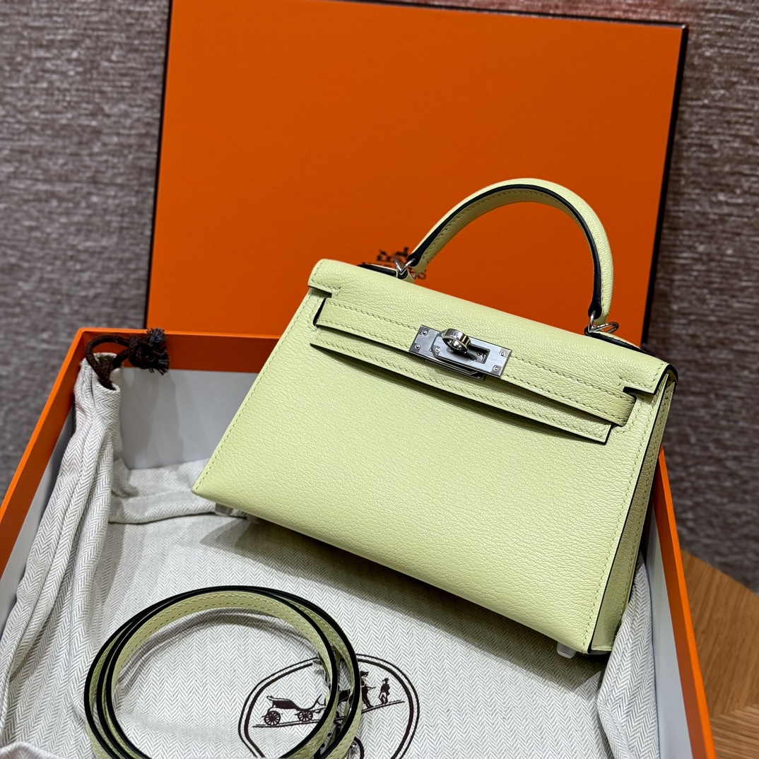 Hermès  Mini Kelly2 Size19 Jaune Bourgeon chèvre
