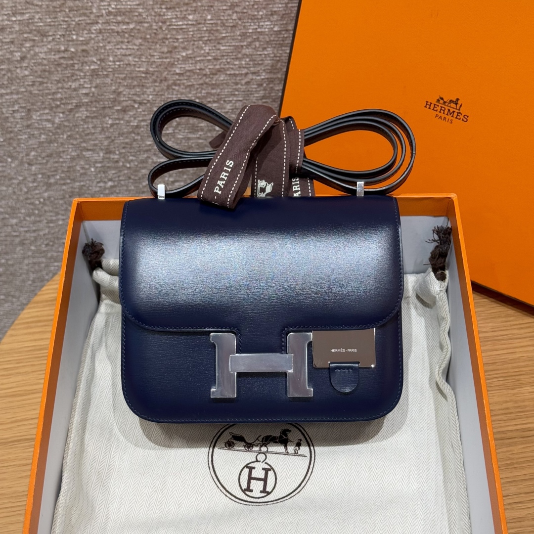 Hermès Constance 19 Blue saphir Box Mirror