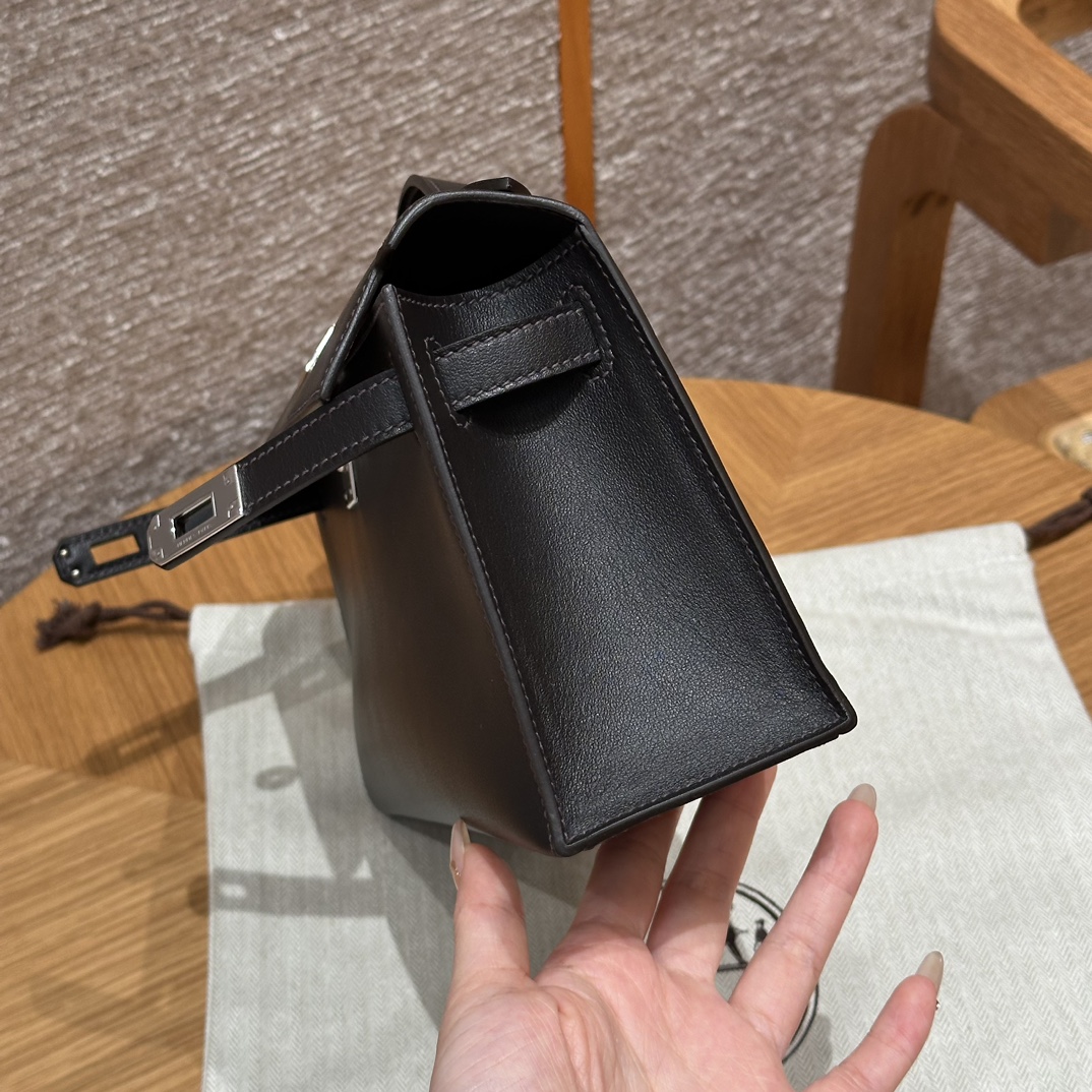 Hermès  Kelly Pochette 1 Ebene Swift