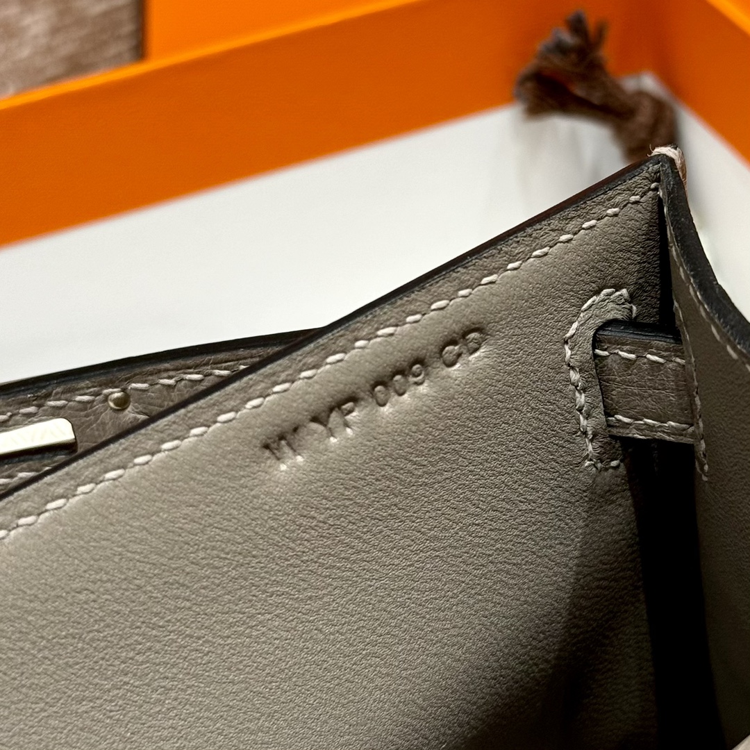 Hermès  Kelly Pochette 1 Gris tourterlle KK ostrich imported