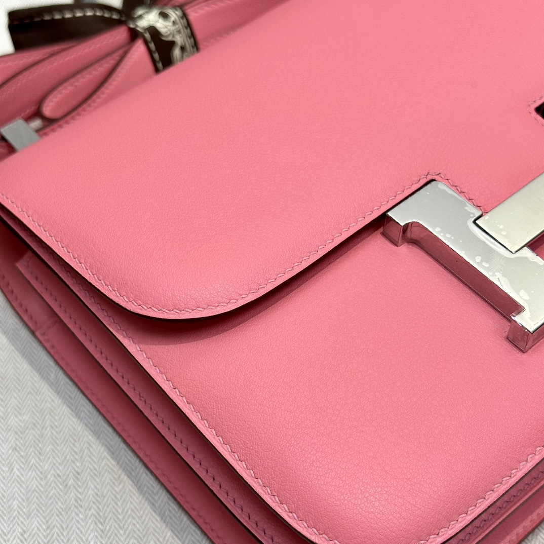 Hermès Constance 24 Summer Pink Swift