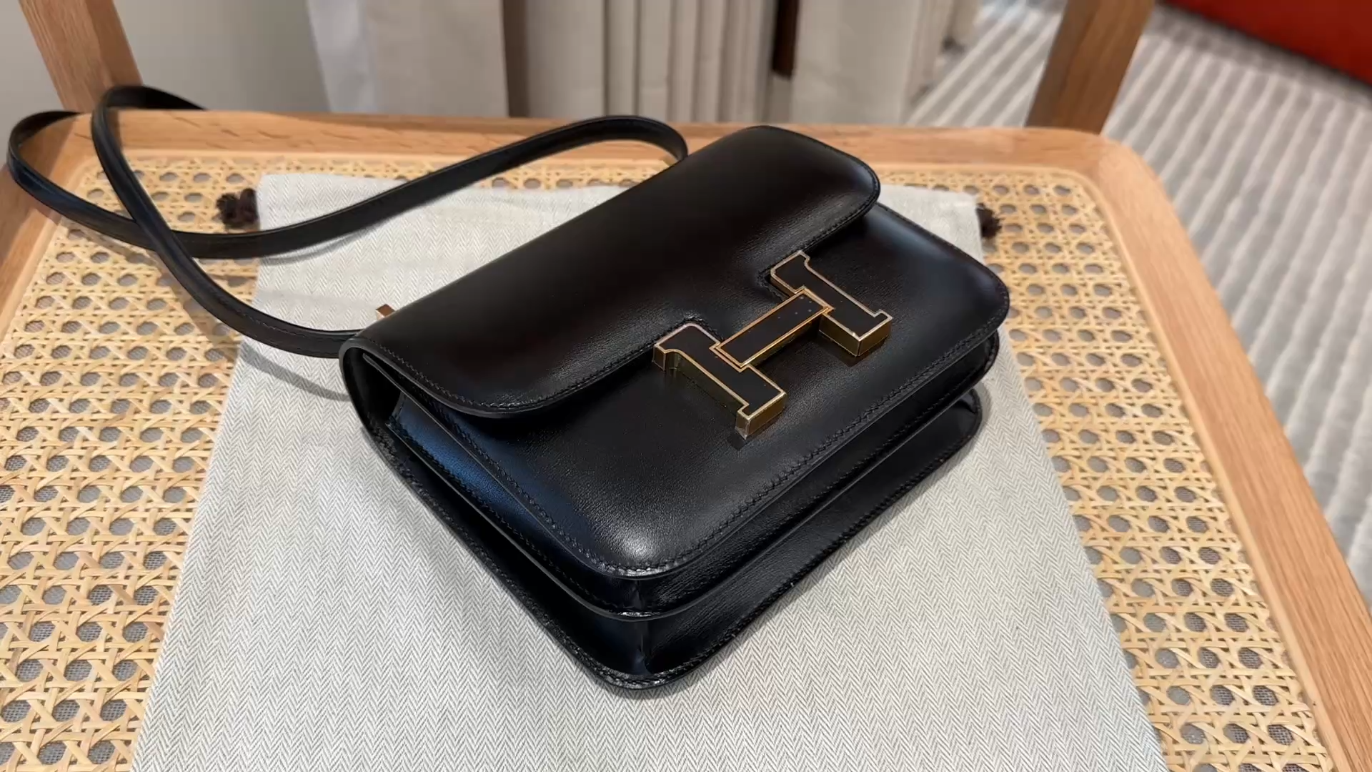Hermès Constance 19  Noir Box