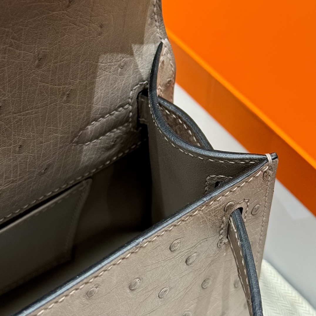 Hermès  Kelly Pochette 1 Gris tourterlle KK ostrich imported
